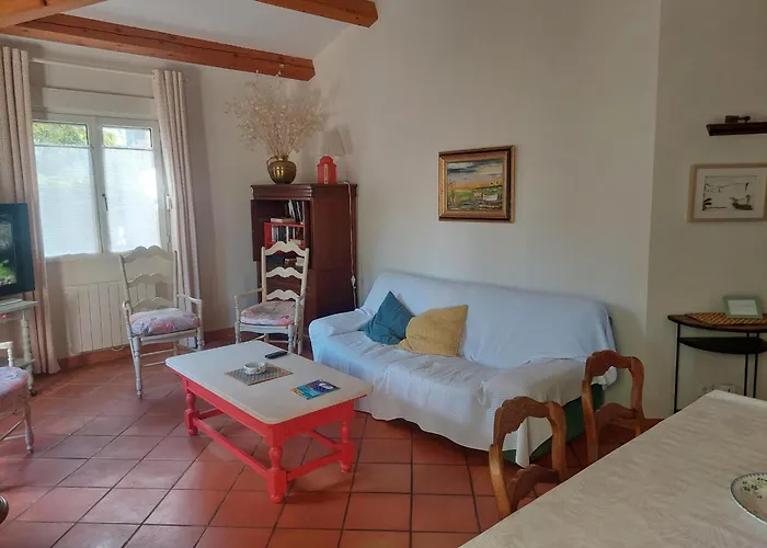 Charmante Maison Avec Jardin *