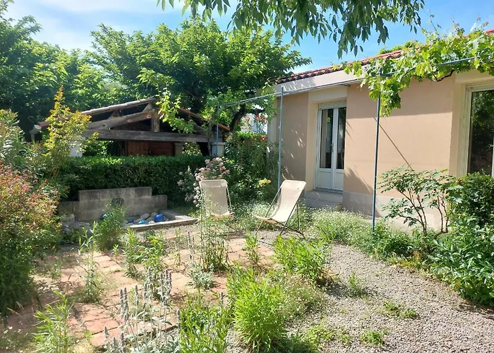 Charmante Maison Avec Jardin *